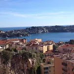 Les Lauriers Apartament *