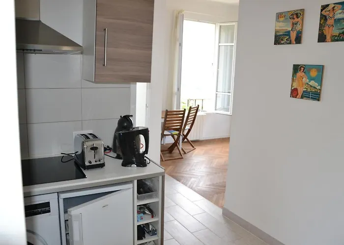Les Lauriers Apartment